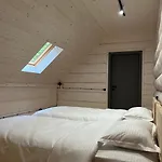 木屋 Pidstromom 米库利钦